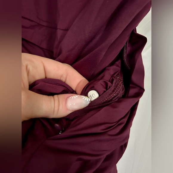 Lululemon Ladies Half Zip - Picture 3 of 3